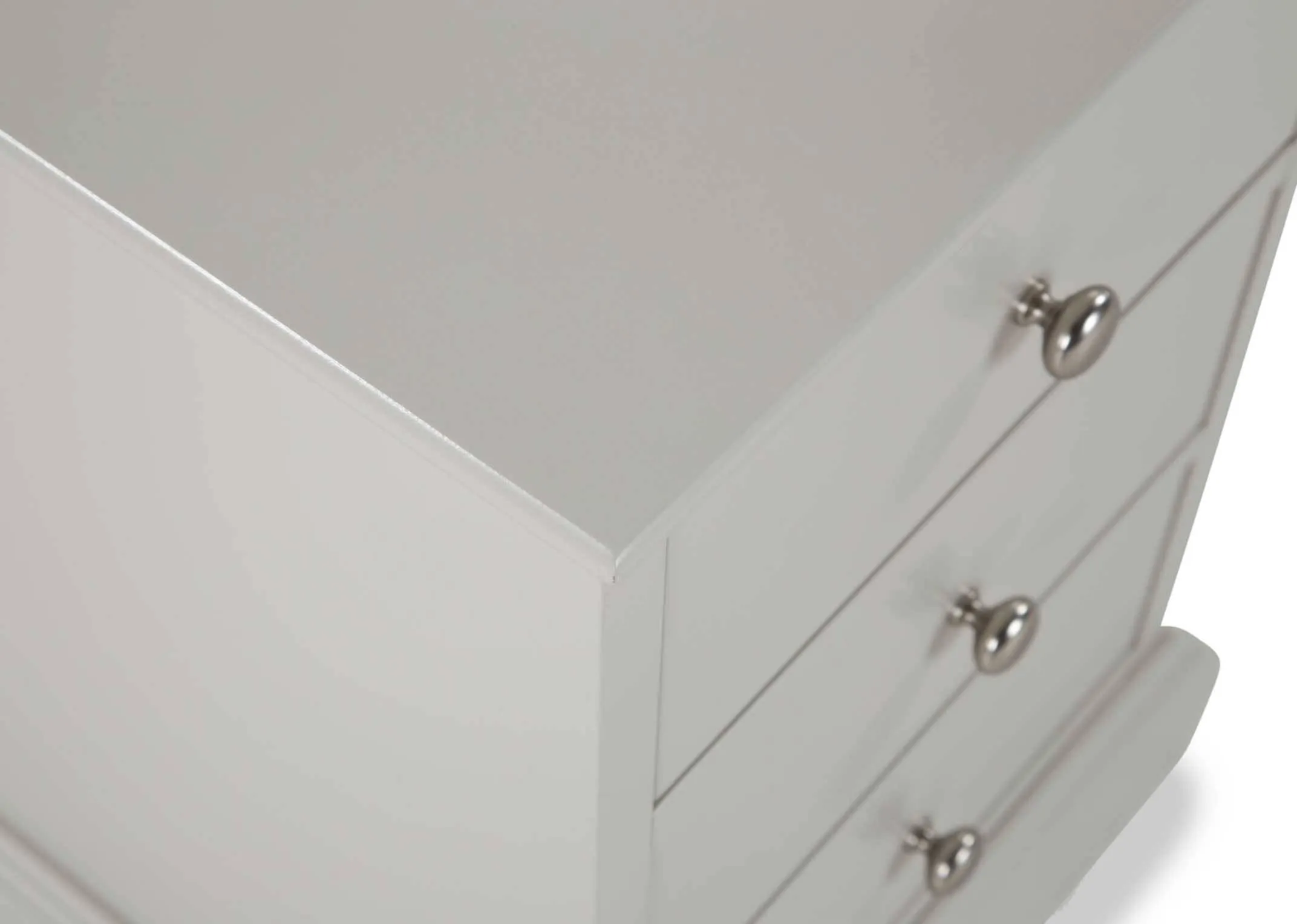 Rivendale 3 drawer bedside locker 63cm (Height) x 44cm (Width) x 42cm (Depth)