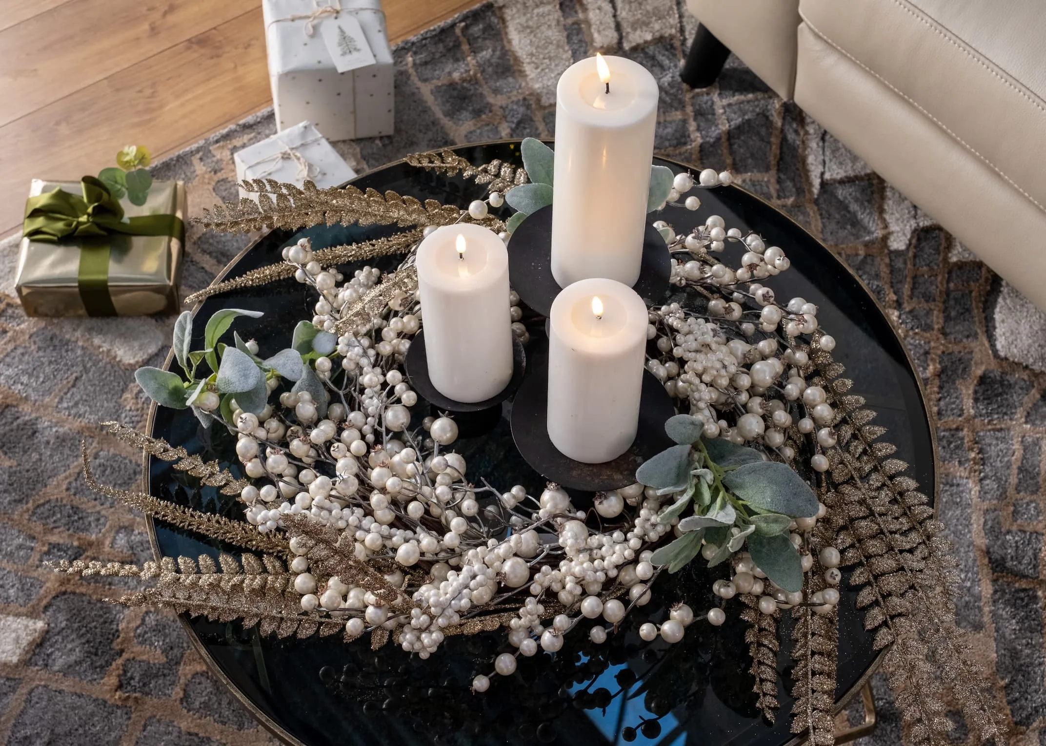 Large Pearl - Christmas Wreath