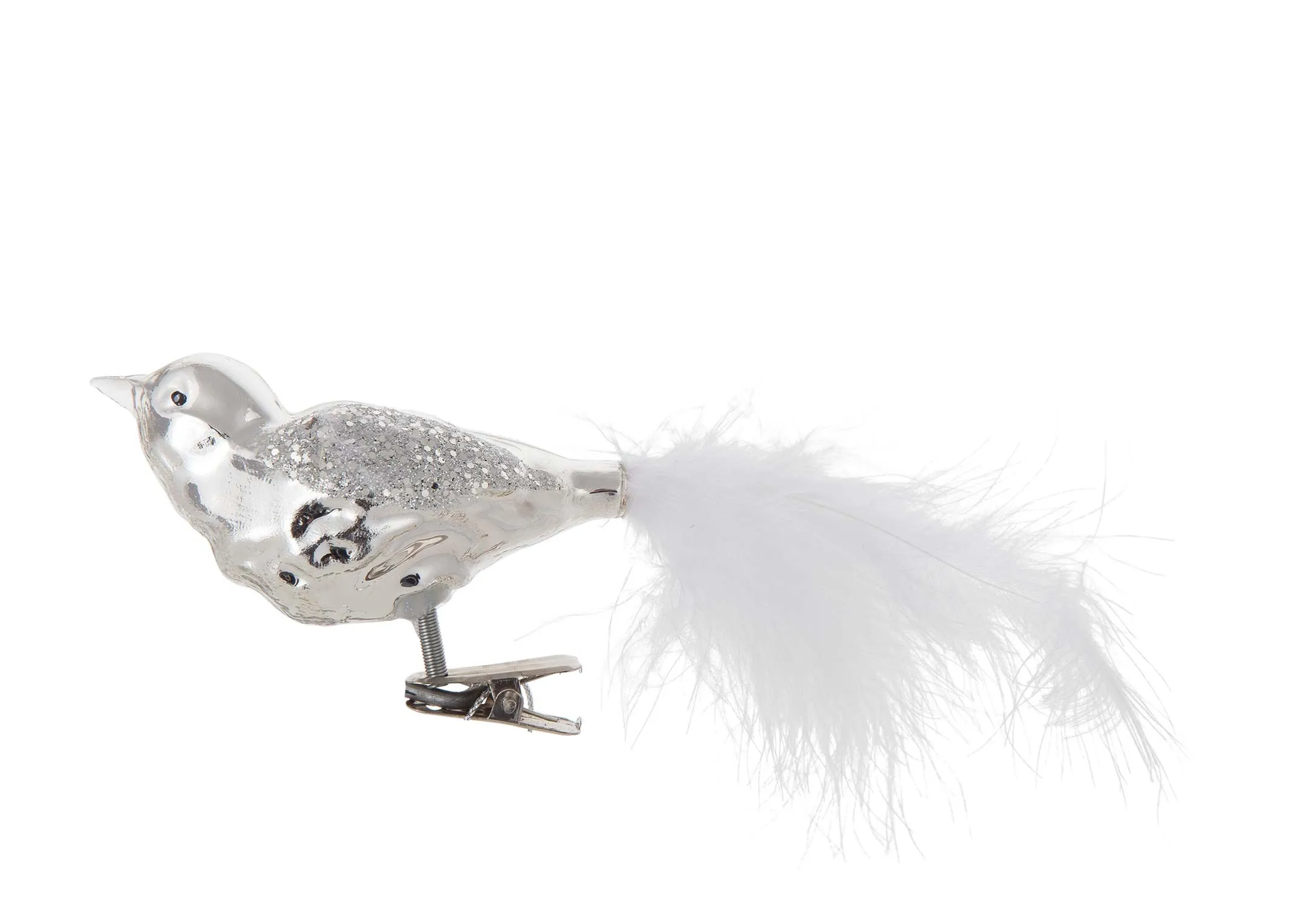 A view in full from the front of the silver bird on a clip