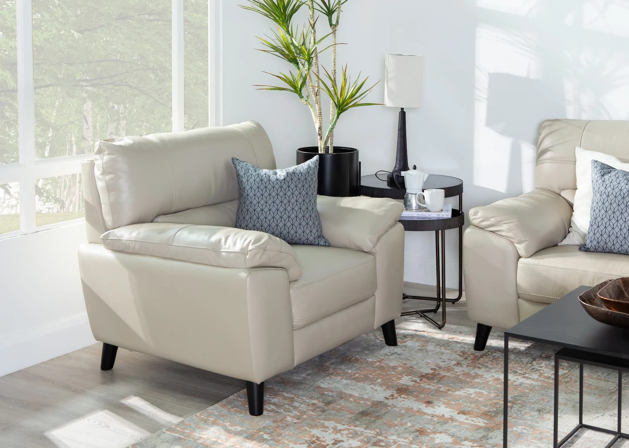 Light Grey Leather Armchair - Alfredo