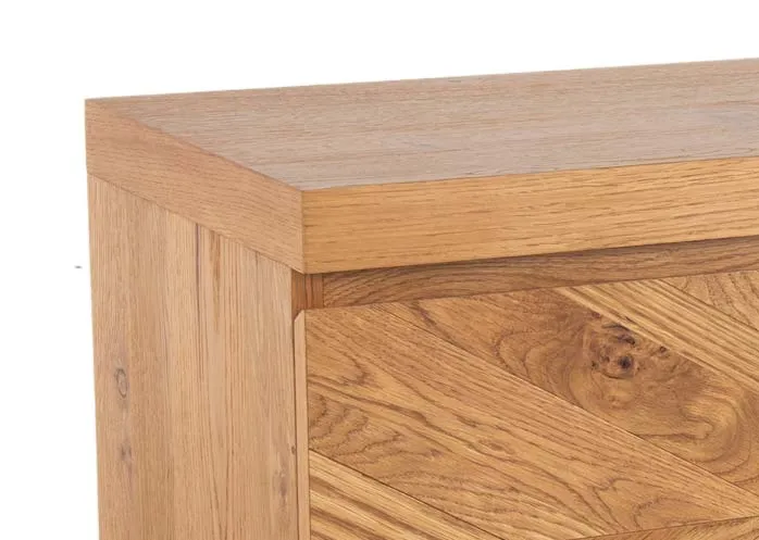 A rustic oak 2 door tv unit from EZ Living Furniture's Ellipse range. Closeup of herringbone txture