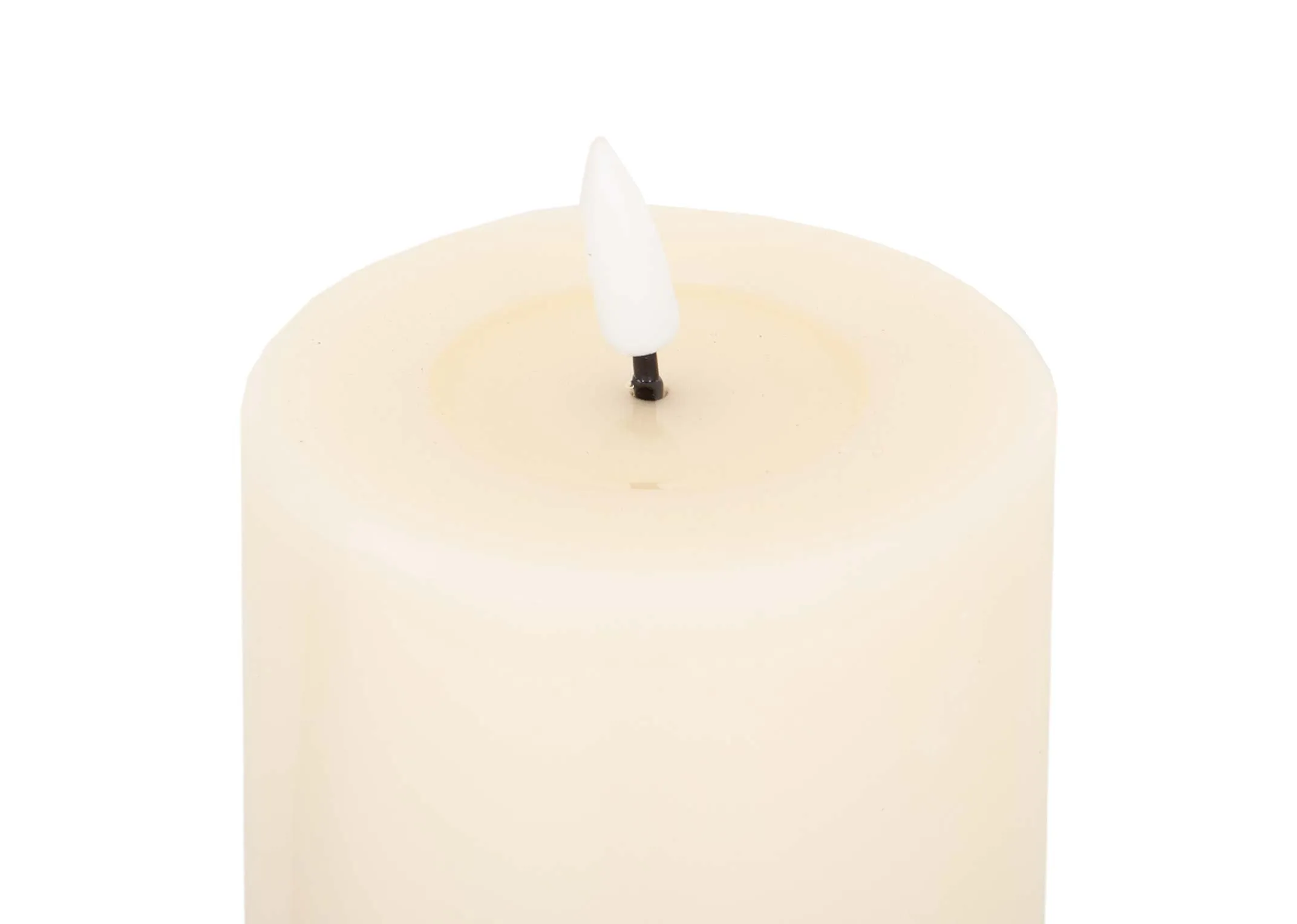 A dimension image of the LED Cream Candle with 7.5cm x 20cm
