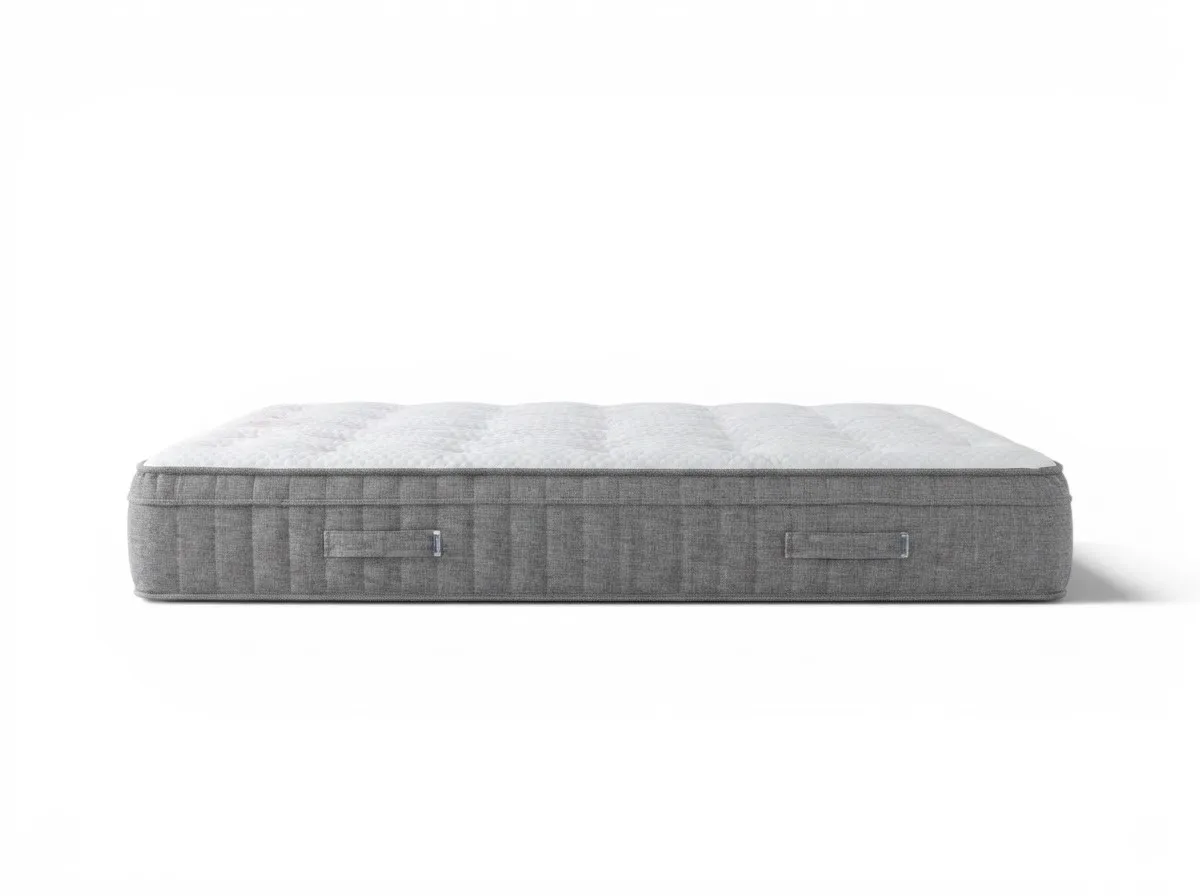 A 5ft king mattress with 2000 pocket springs from EZ Livings Therma-cool range. Front view of handle for easy movement.