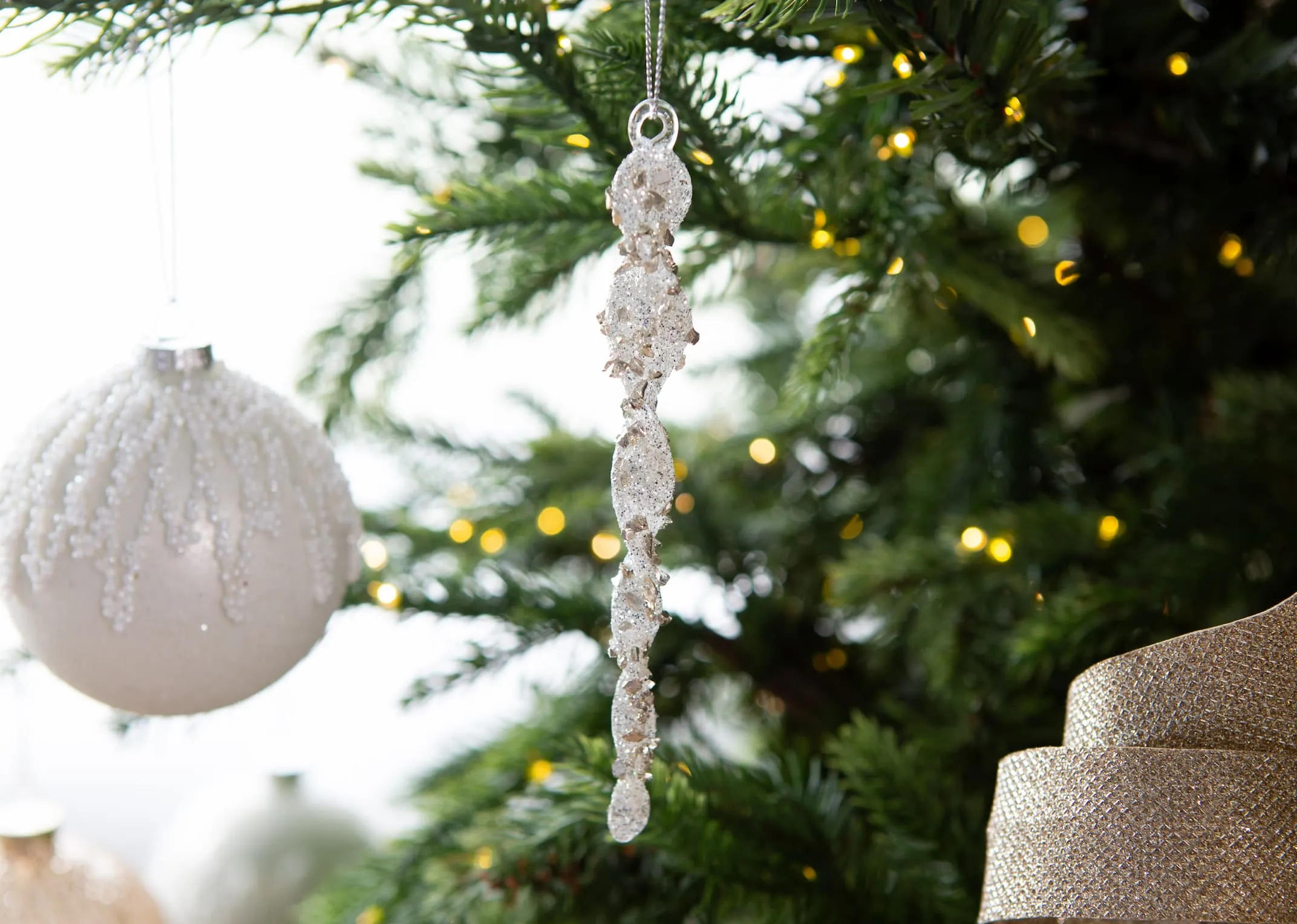 Box of 6 Silver Glitter 15cm Twist Icicle - Christmas Decoration