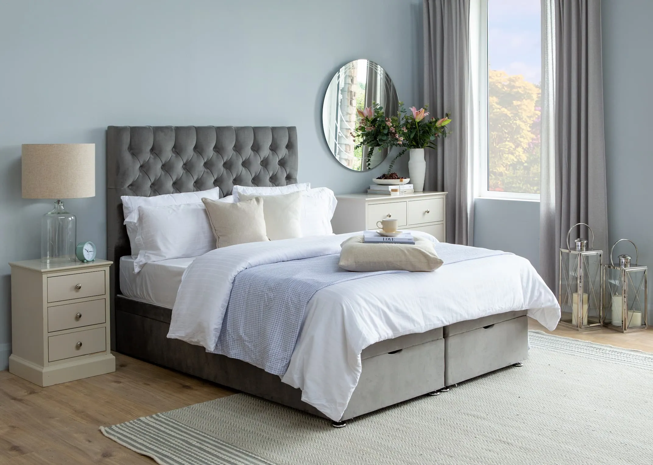 A lifestyle image of the Ottoman bed with Palermo headboard & rivendale locker