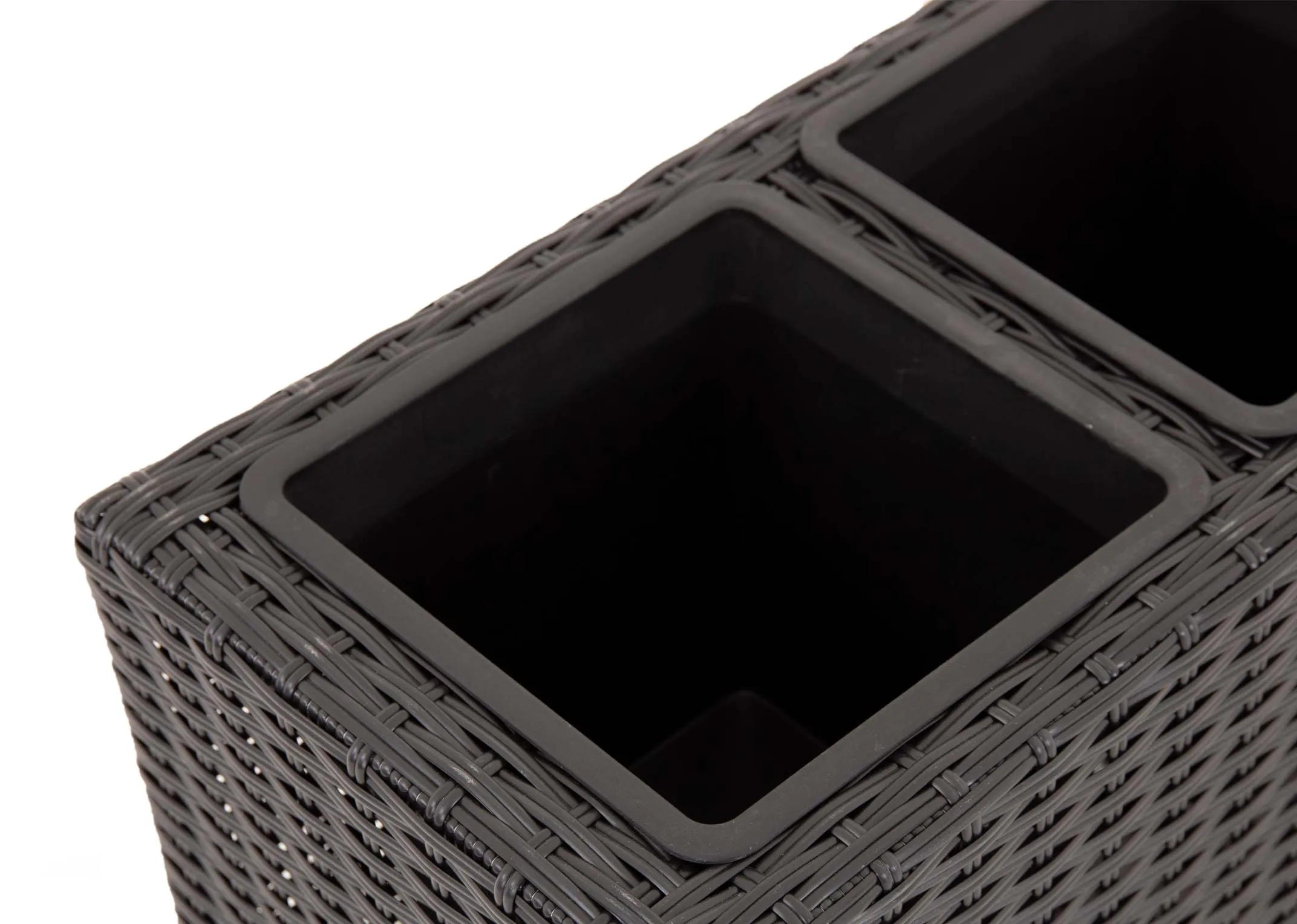 A 4 pot black wicker planter from EZ Livings Cadiz range. Closeup of pot insert