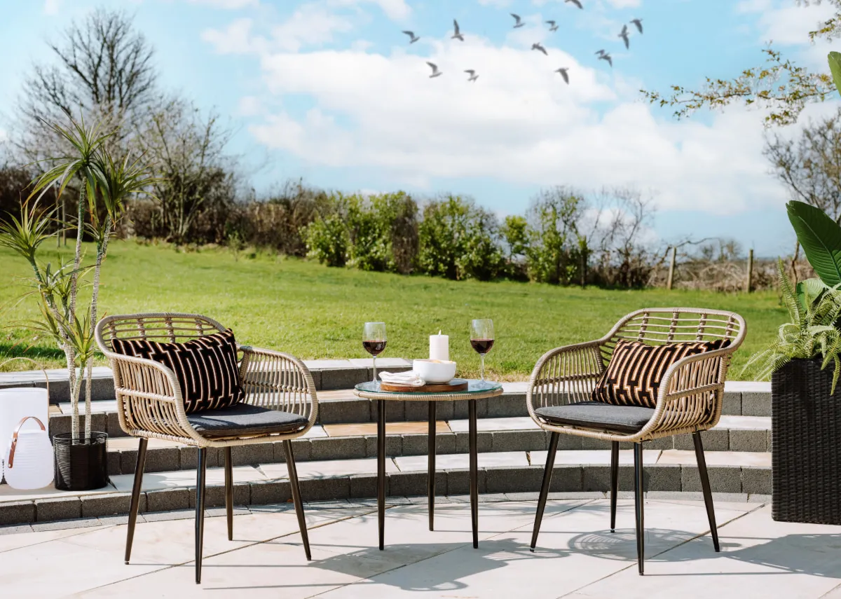 2 Wicker Chairs & Bistro Table Set - Menorca