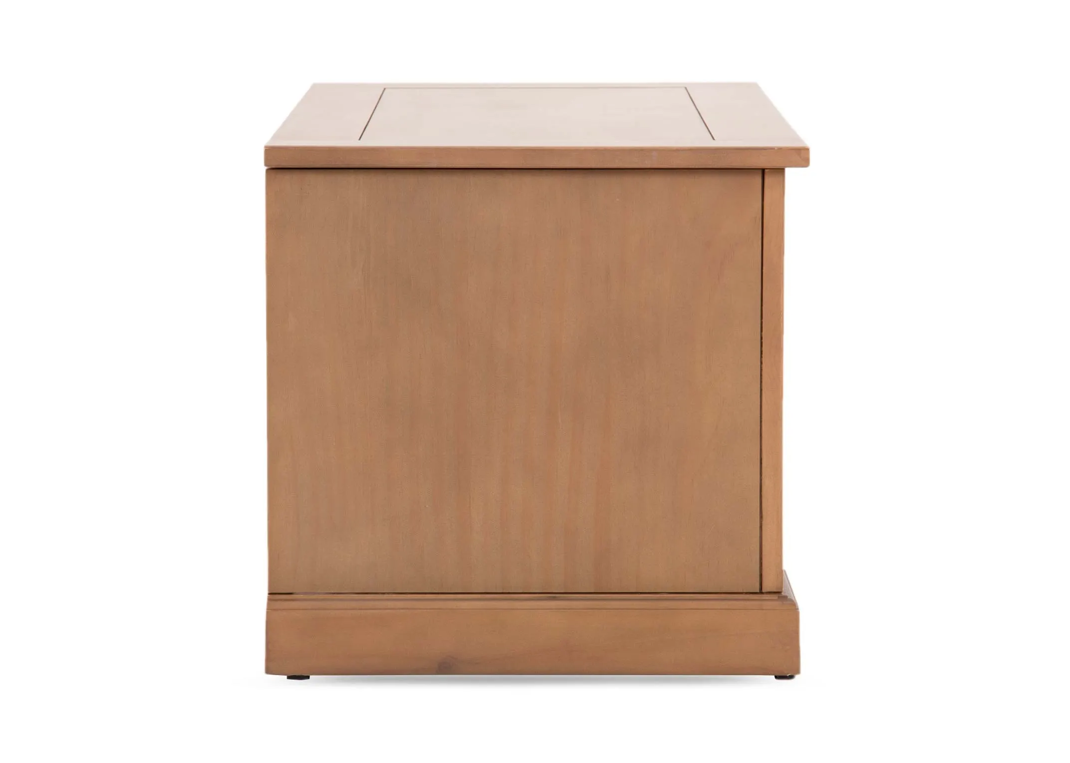 A rustic oak blanket box from EZ Livings Atlas range. Side view shows soft feet underneath.