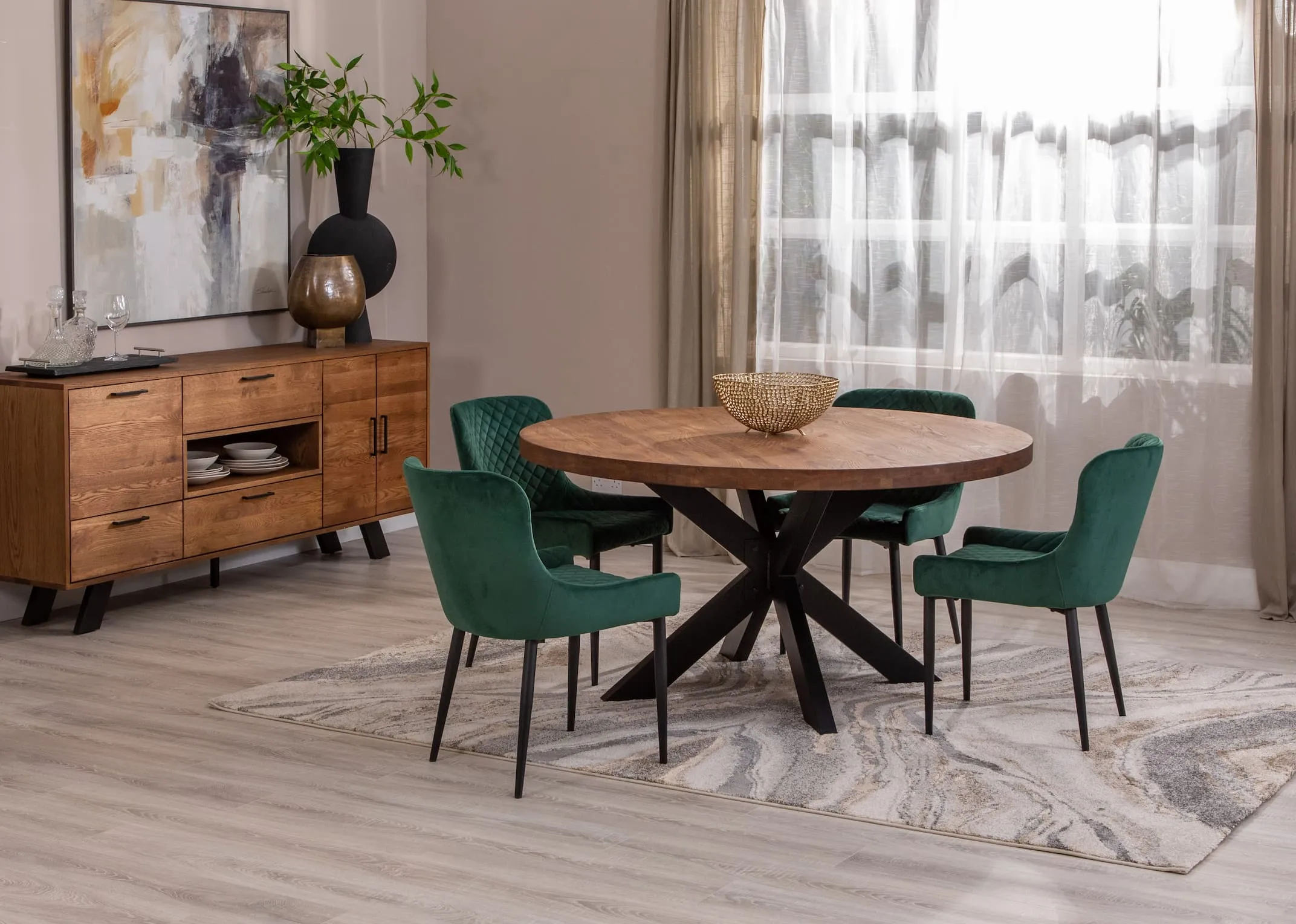 150cm Round Chestnut Oak Dining Table - Oslo