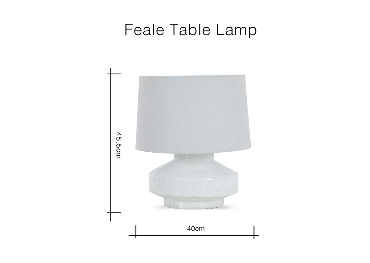 A dimension image of the Feale Table lamp with 40cm x 45.5cm