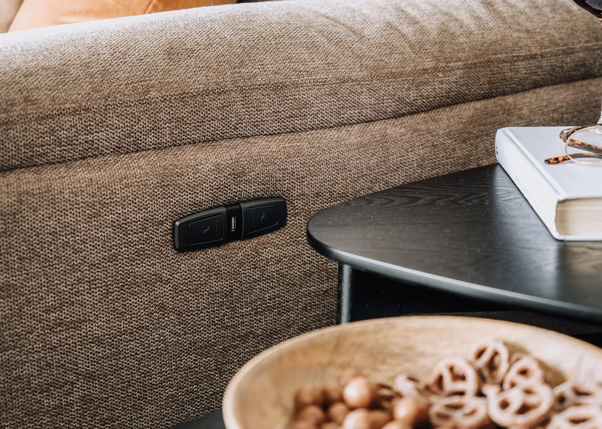 A 3 seater cinema chaise sofa from EZ Livings Annalee range. Front view of sofa fixed