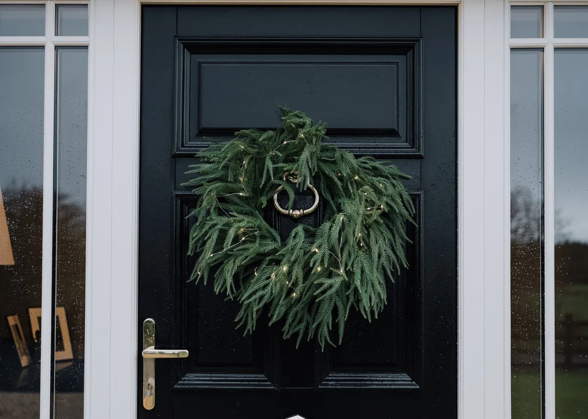 Pine Needle With LED - Christmas Wreath