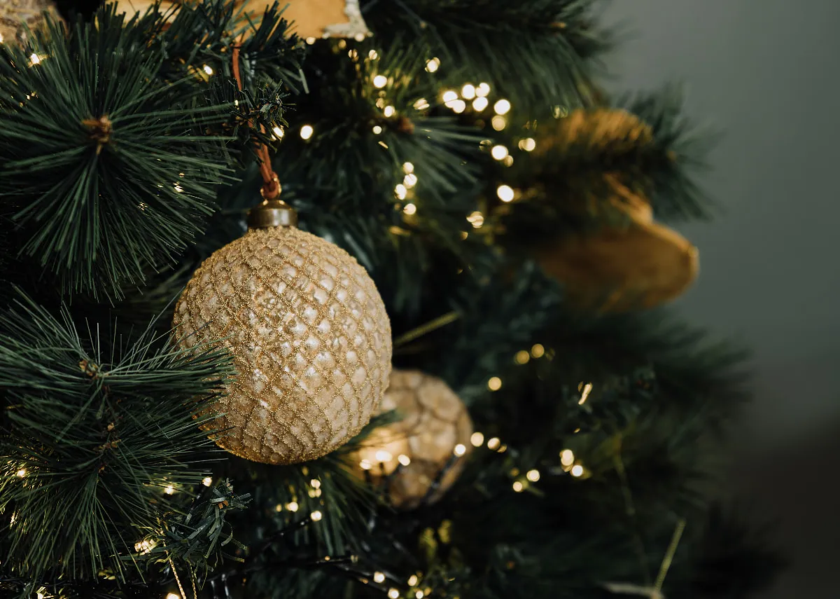 Set of 4 10cm Baubles - Rockin Around the Christmas Tree