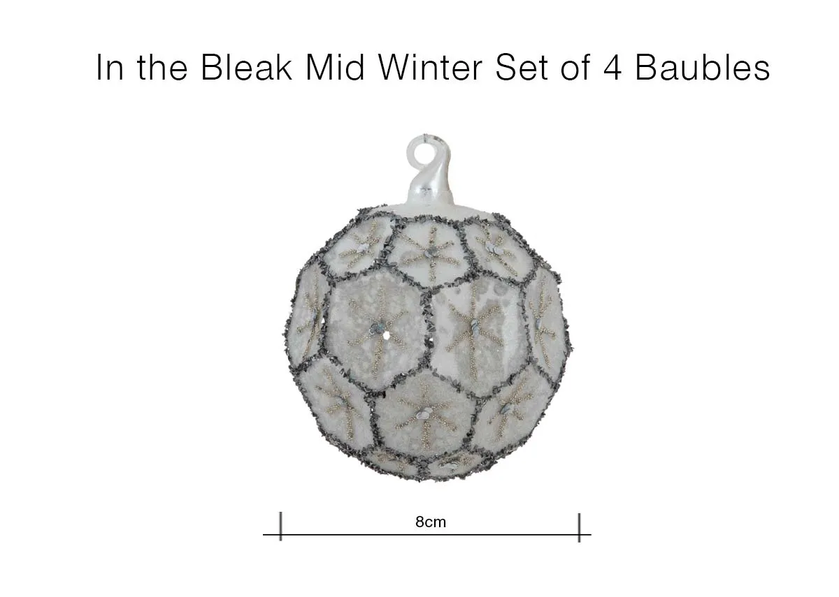 A dimension image of the In The Bleak Mid Winter bauble with 8cm
