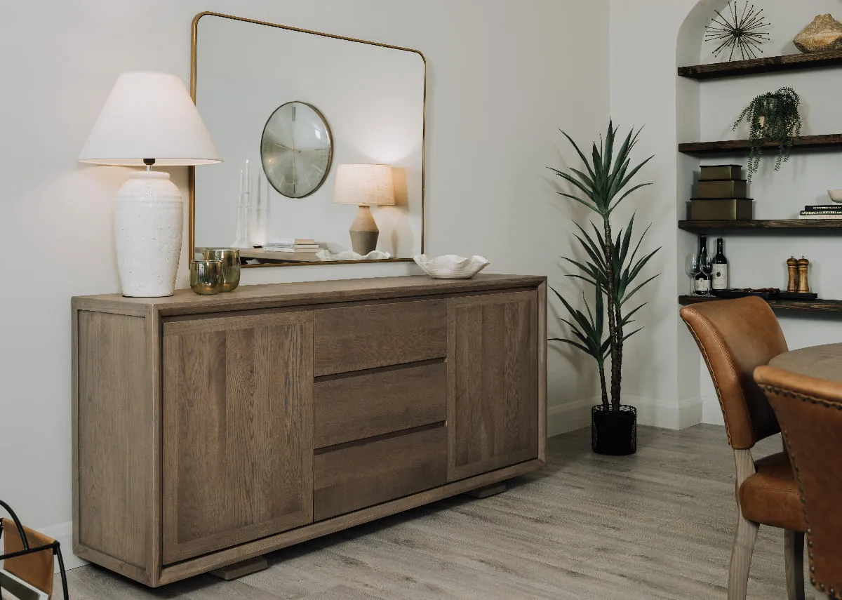 A dimension image of the Gold Coast sideboard with 193cm x 46cm x 86cm