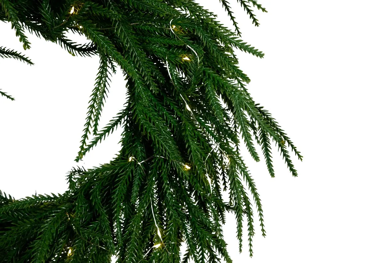 A dimension image of the North Wreath with 60cm