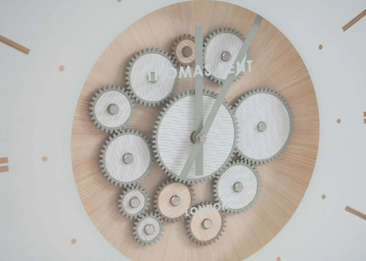 A dimension image of the Clocksmith Cog Ivory with 53cm