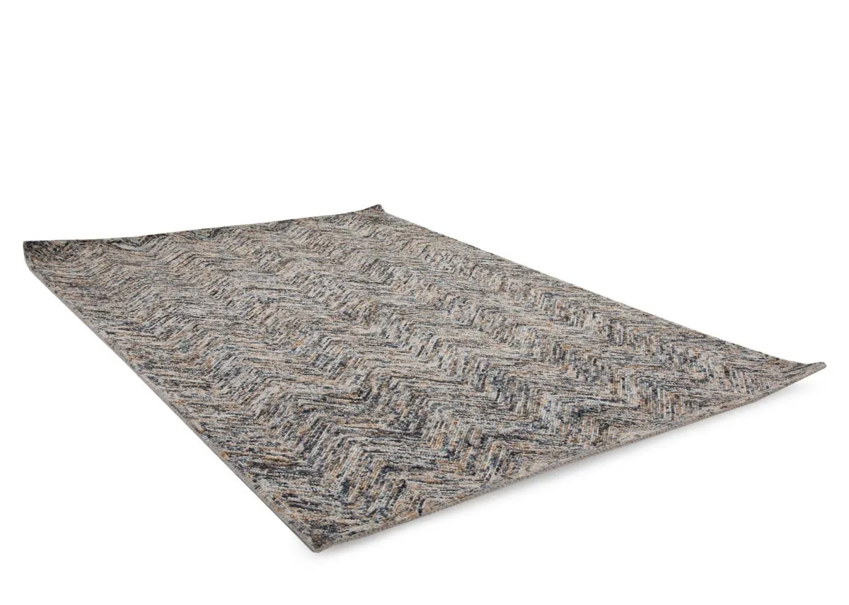 A small cream gold and grey textured rug from EZ Livings San Jose range. Angled view