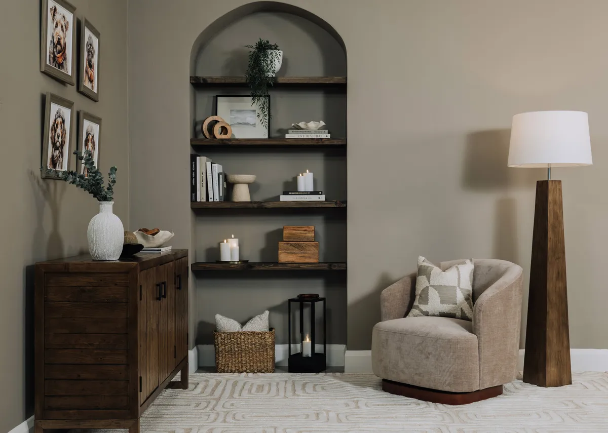A lifestyle image of the Dalton swivel chair with Ladder sideboard and Omaha rug.