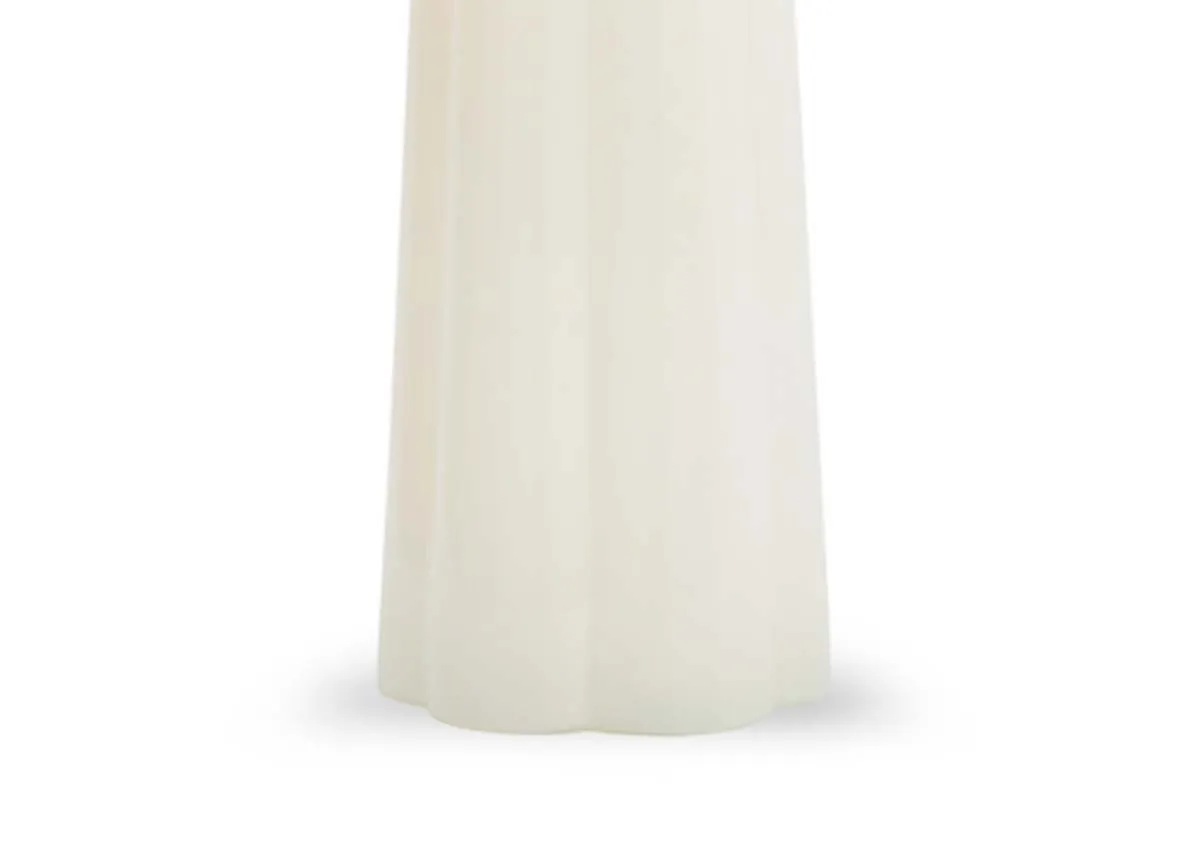 A dimension image of the Kortesu Vase with 16cm x 33.5cm