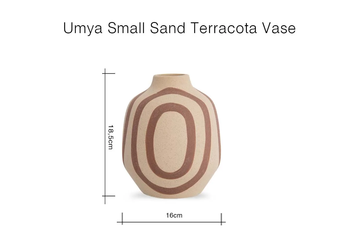 A dimension image of the Umya Vase with 16cm x 18.5cm