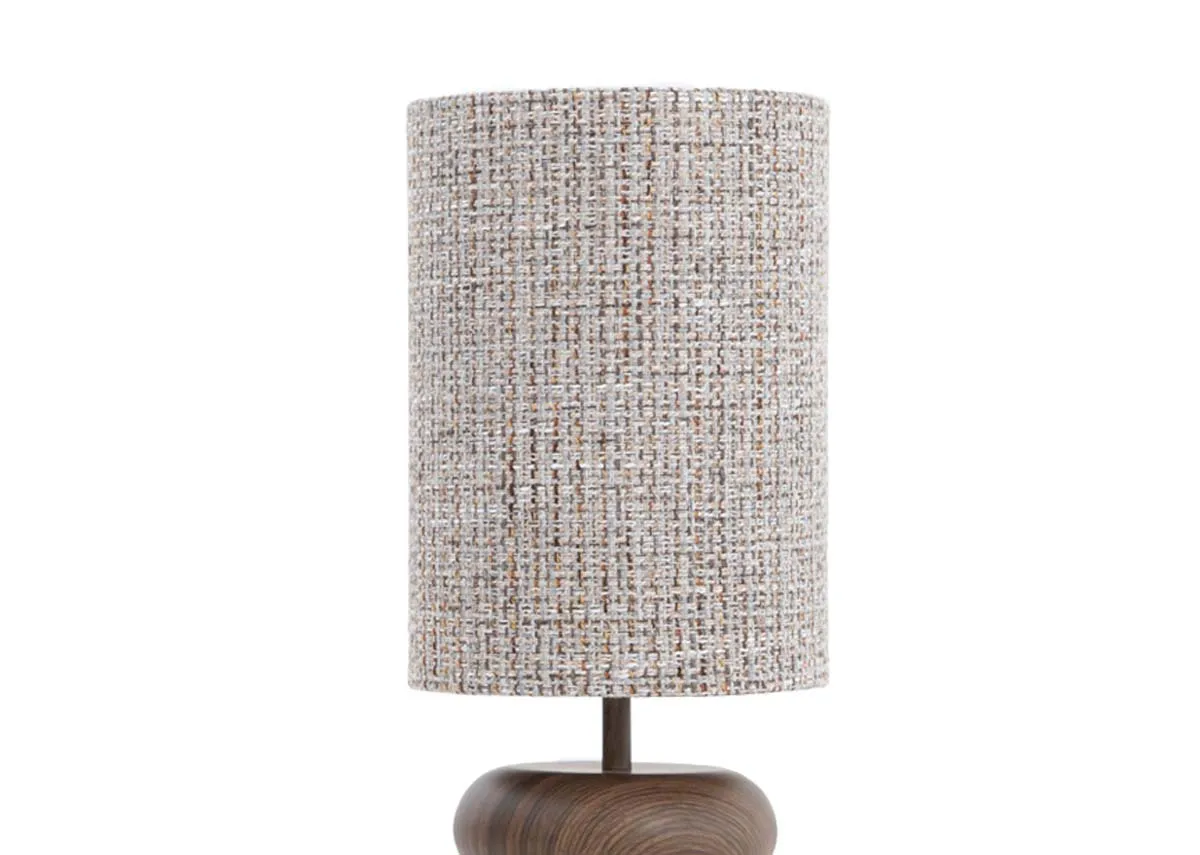 A dimension image of the Nixie Table Lamp with 22cm x 50.5cm
