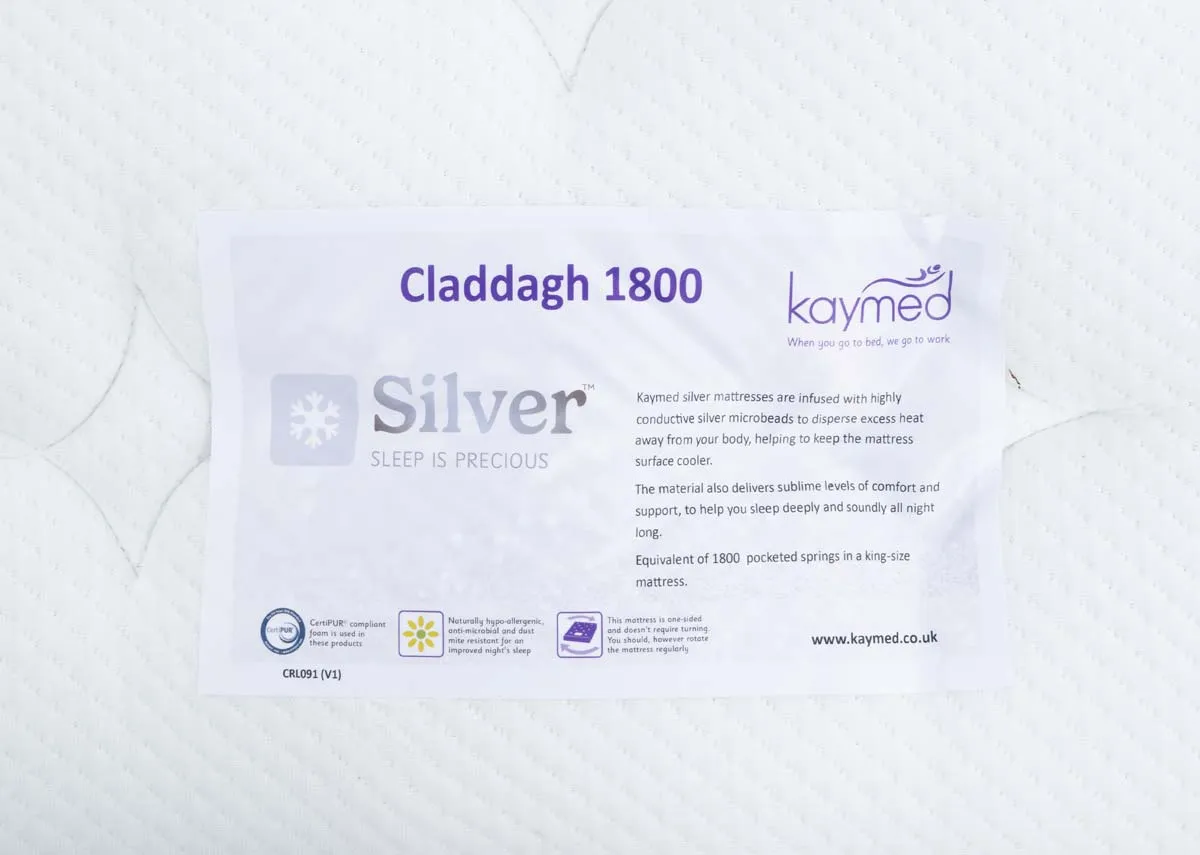 A dimension image of the Claddagh 1800 mattress with 32cm