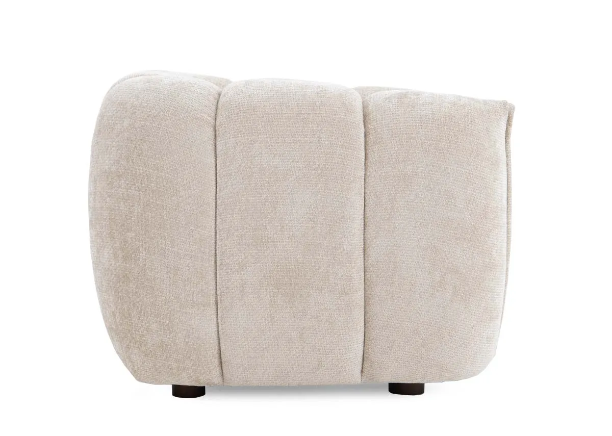 A dimension image of the Matera armchair with 122cm x 75cm x 99cm