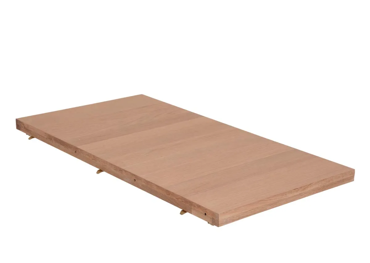 An oak dining table from EZ Livings Albany range. Front view of table fixed