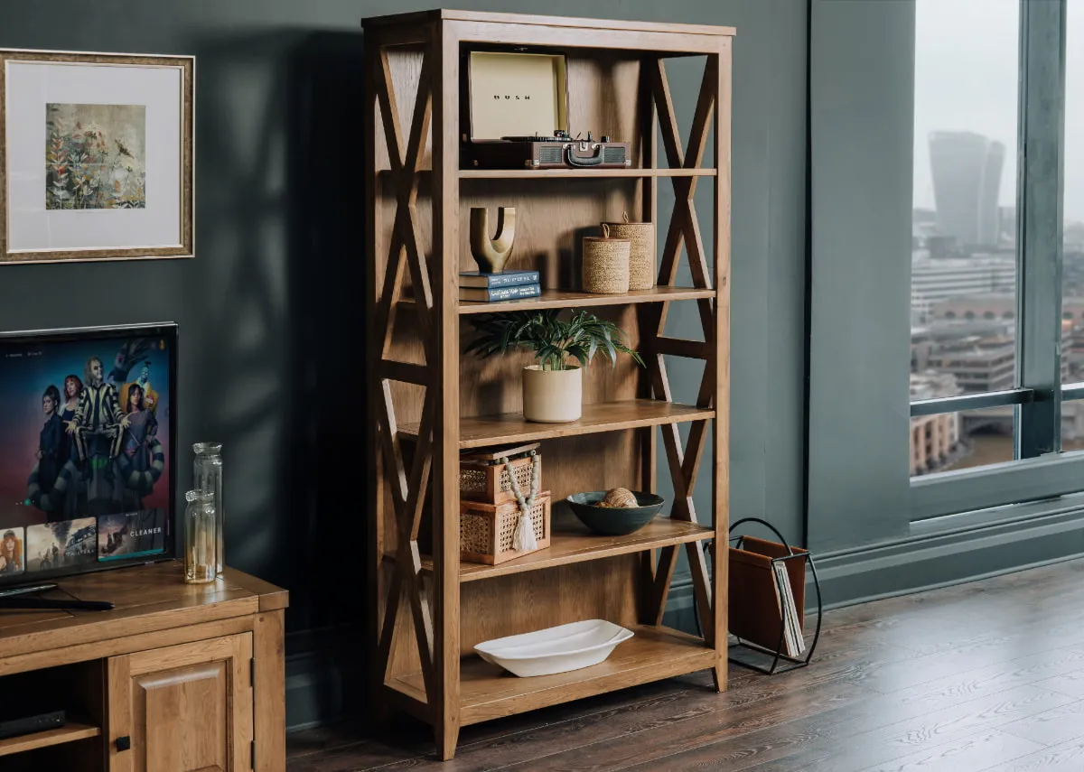 Oak Bookcase - Naxos