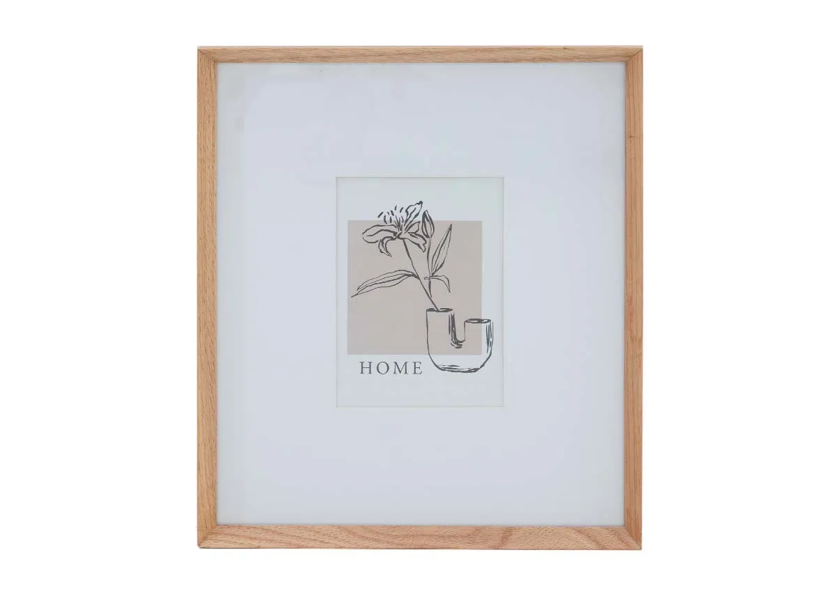 An oak rectangular photo frame from EZ Livings Myla range. Front view of white inlay and oak frame.