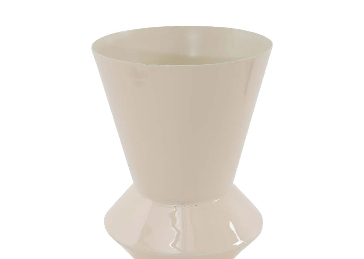 A dimension image of the Colby Off White Vase with 13cm x 23cm