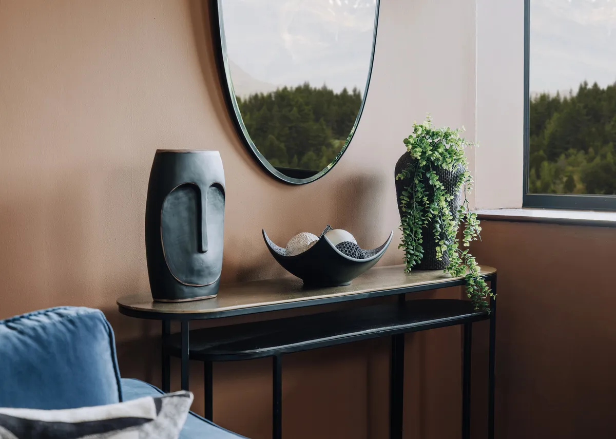 A lifestyle image of the Foxglove dish vase and the Bluebell ornament.