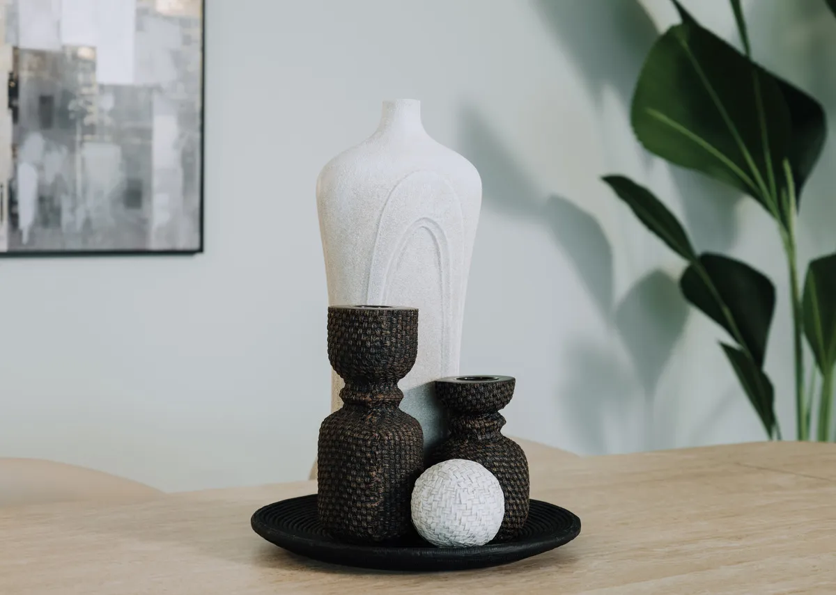 Small Dark Brown Candle Holder - Peony