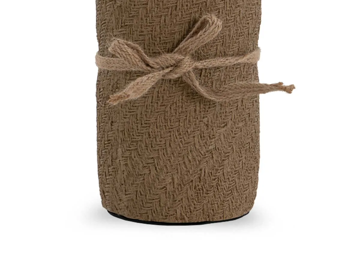 A dimension image of the Allamanda vase with 14cm x 26.5cm