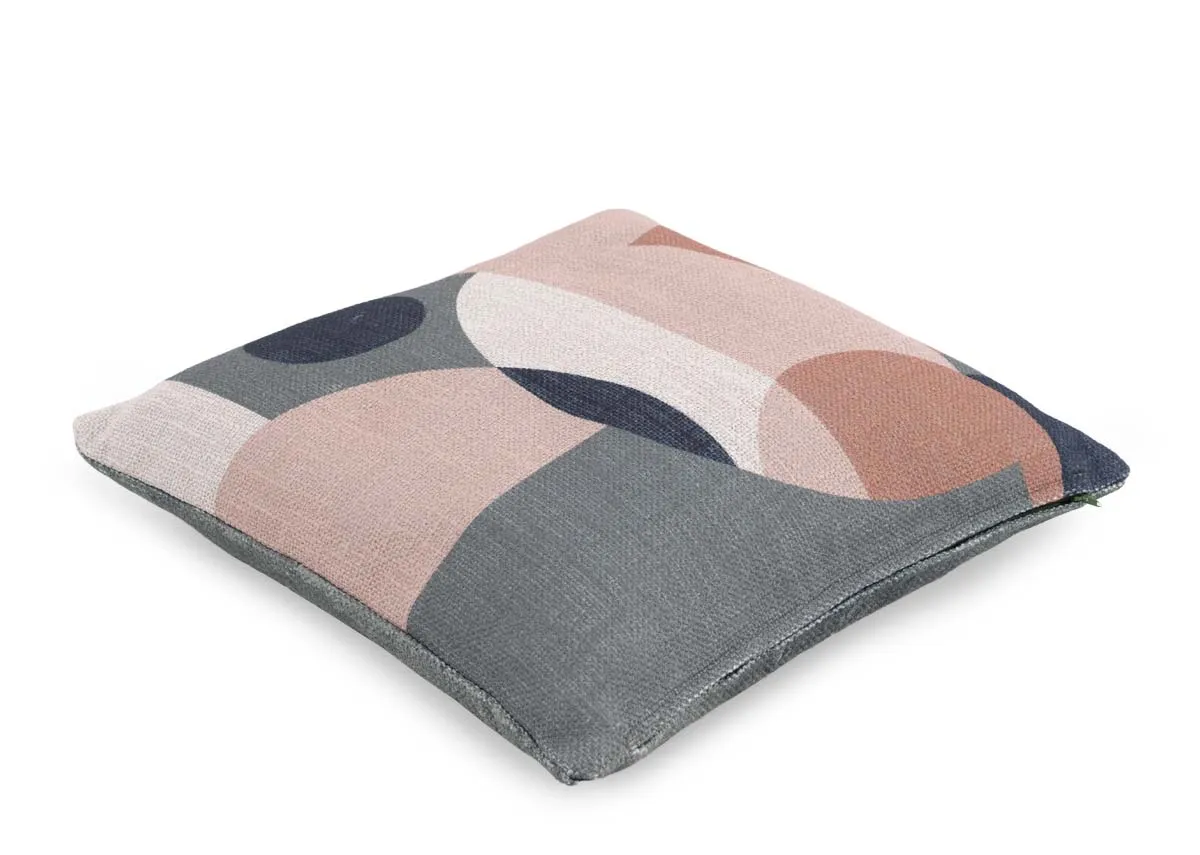 A dimension image of the Mid Century Cushion with 43cm x 43cm
