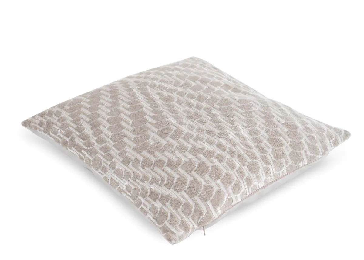 A dimension image of the Jenson Cushion with 43cm x 43cm