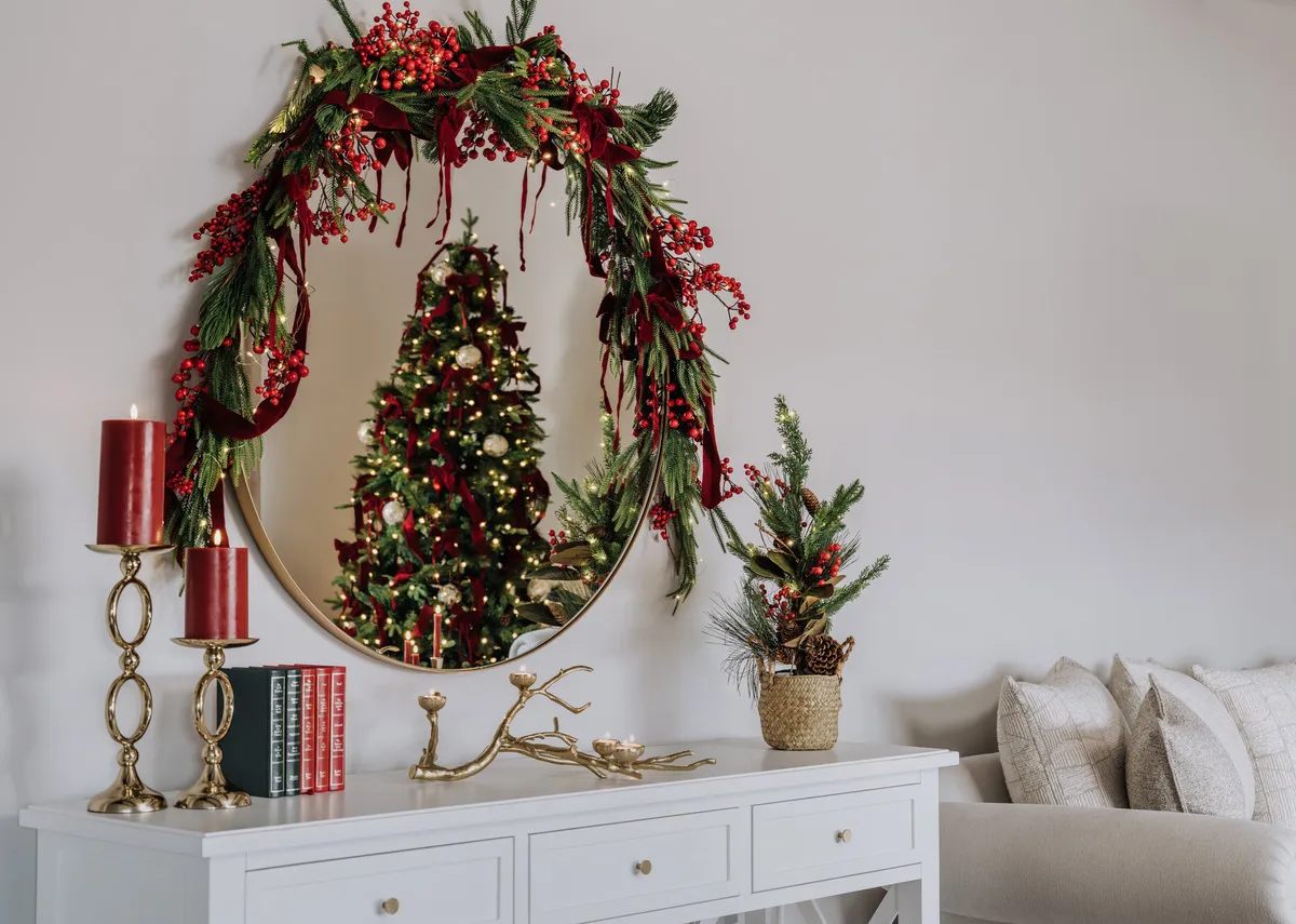 Large Ember Red Berry with LED - Christmas Garland