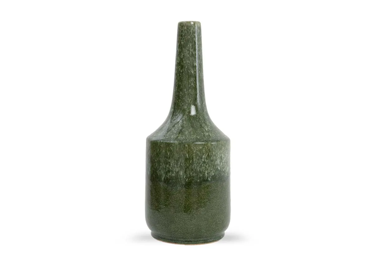 A medium green ombre vase from EZ Livings Tezu range. Front view of green base and speckled white detail