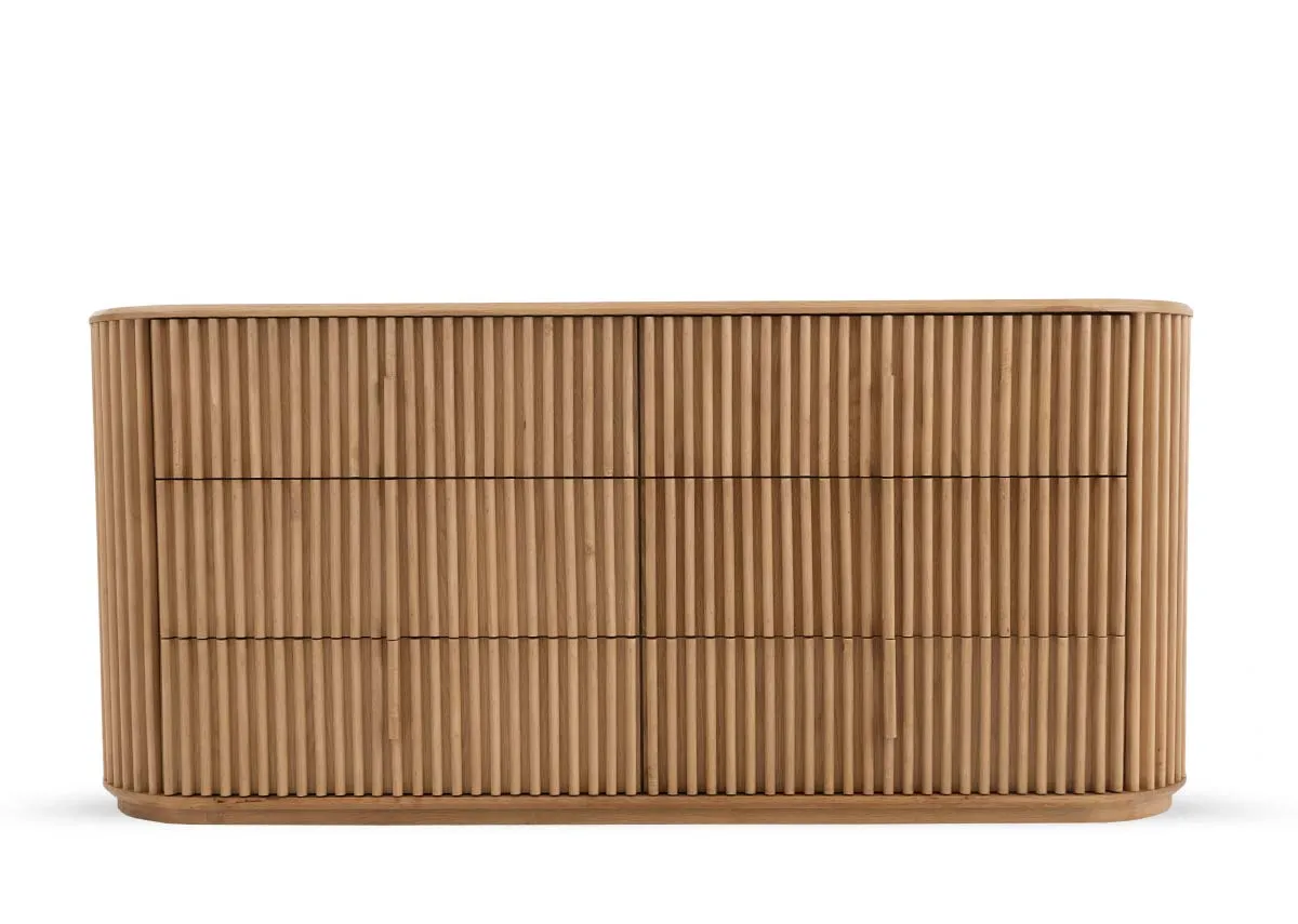 A dimension image of the Bradley dresser with 177cm x 80cm