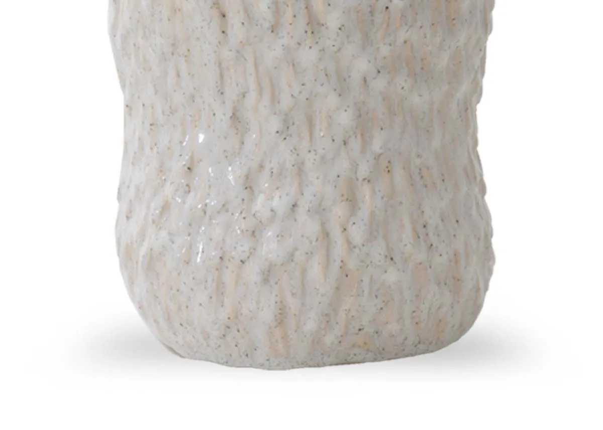 A dimension image for the Asola large vase with 15cm x 28cm