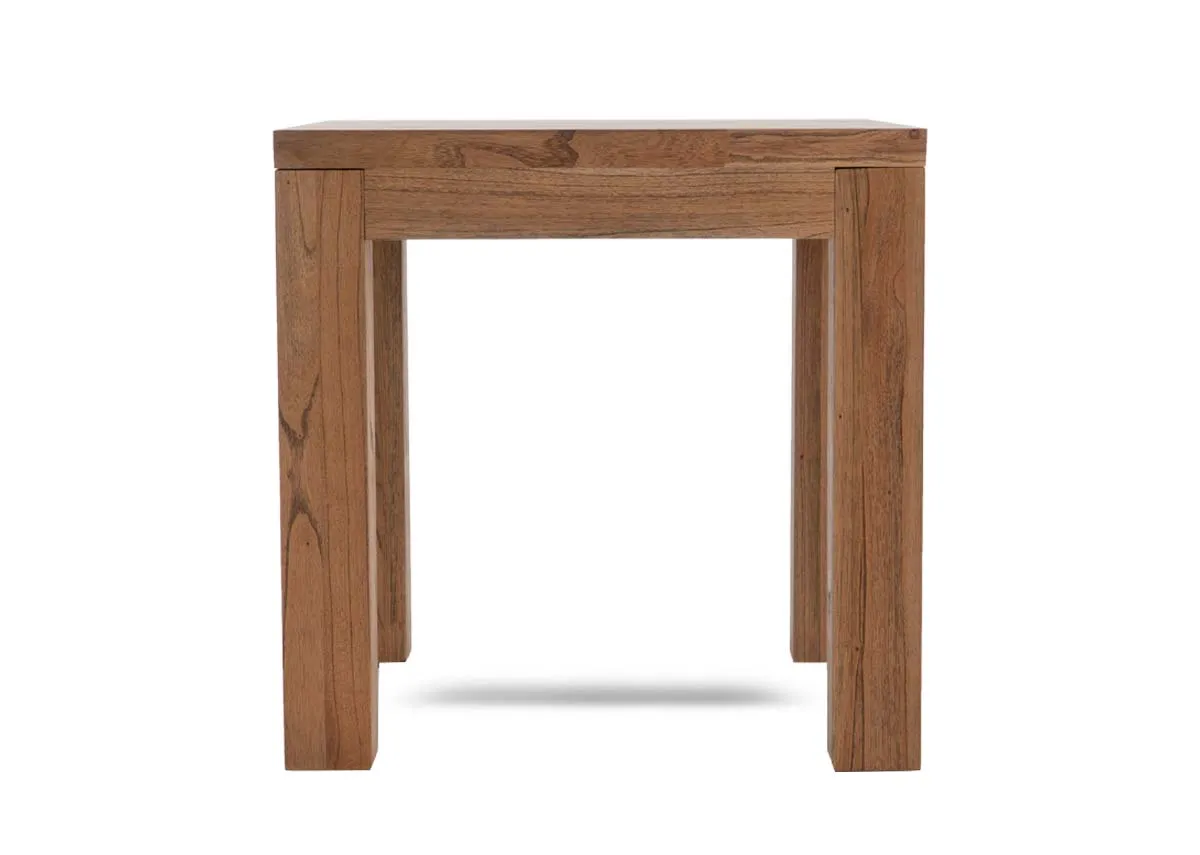 A dimension image of the Outback lamp table with 50cm x 50cm