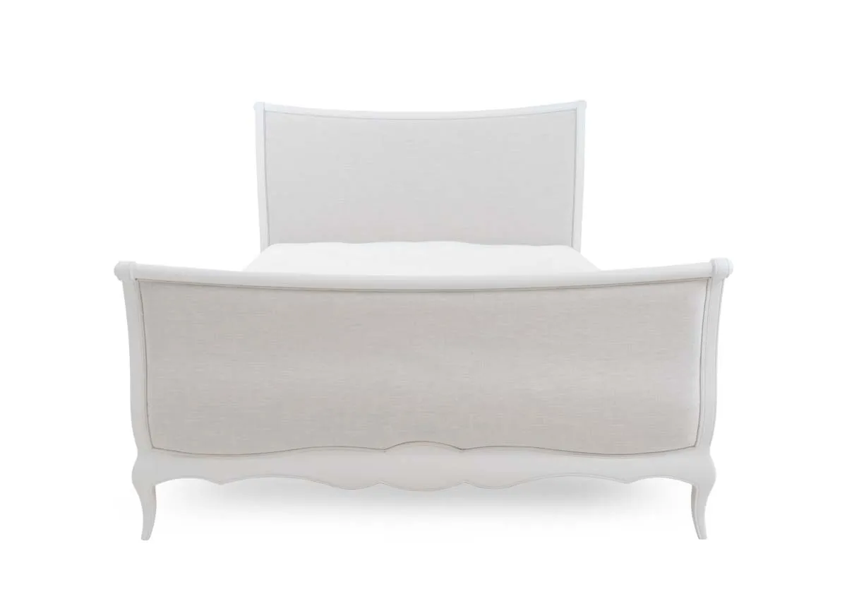 A dimension image of the Amelie 4ft6 bed with 147cm x 208cm x 120cm