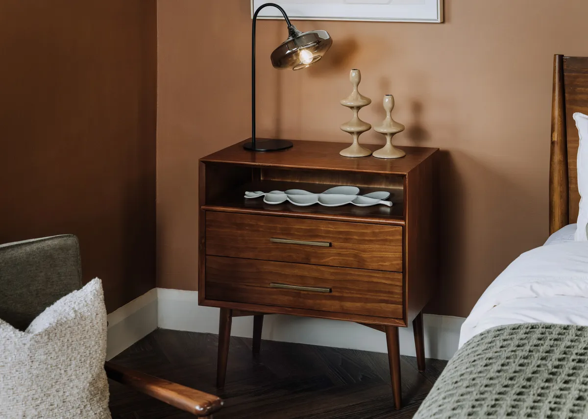 A lifestyle image of the Leya locker with Alisha lamp with Jordan chair.