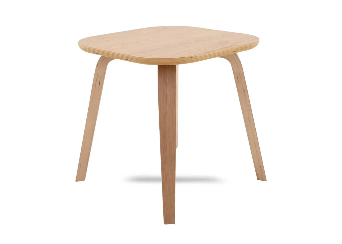 A square oak veneer lamp table from EZ Livings Anton range. Angled view