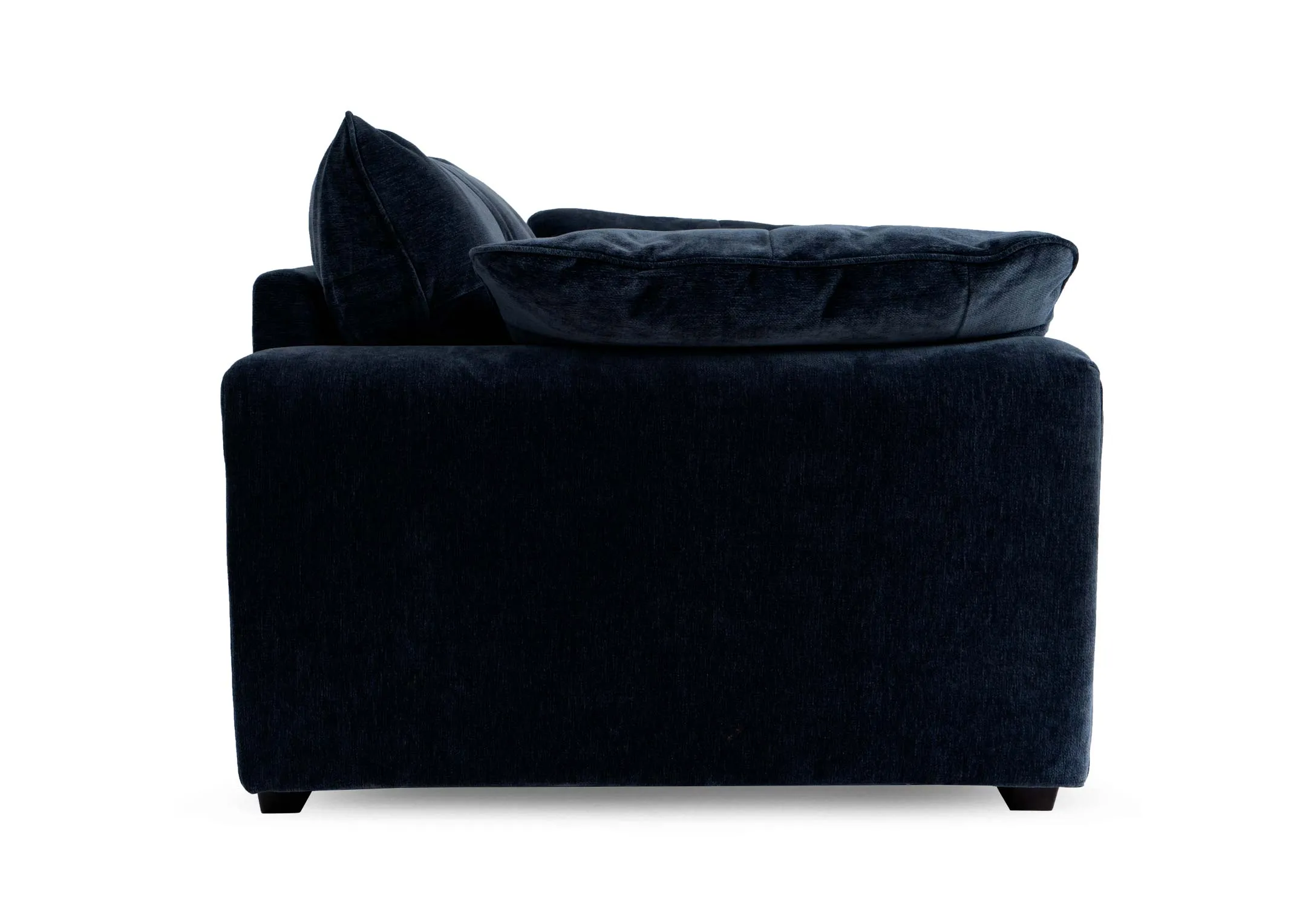 A dimension image of the Darcy Cuddler with 137cm x 84cm x 103cm