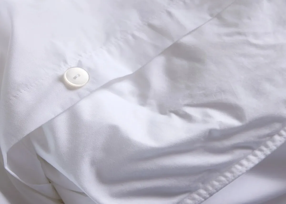 A dimension image of the Foxford Evelyn 5ft duvet set with 220cm x 225cm