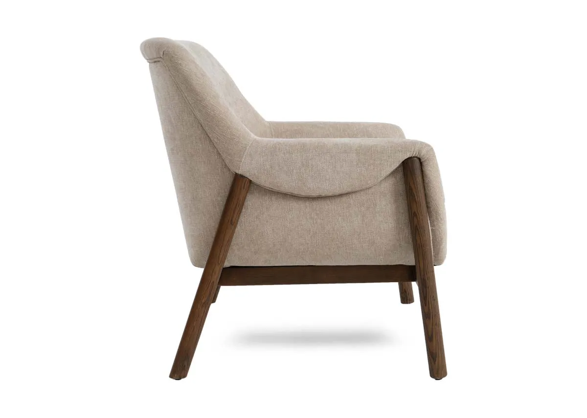 A dimension image of the Rumi beige chair with 85.5cm x 58.5cm