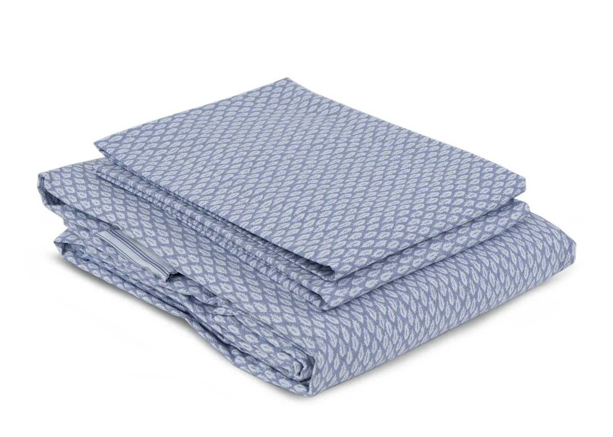 A dimension image of the Foxford Nanvy Duvet Set with 220cm x 225cm