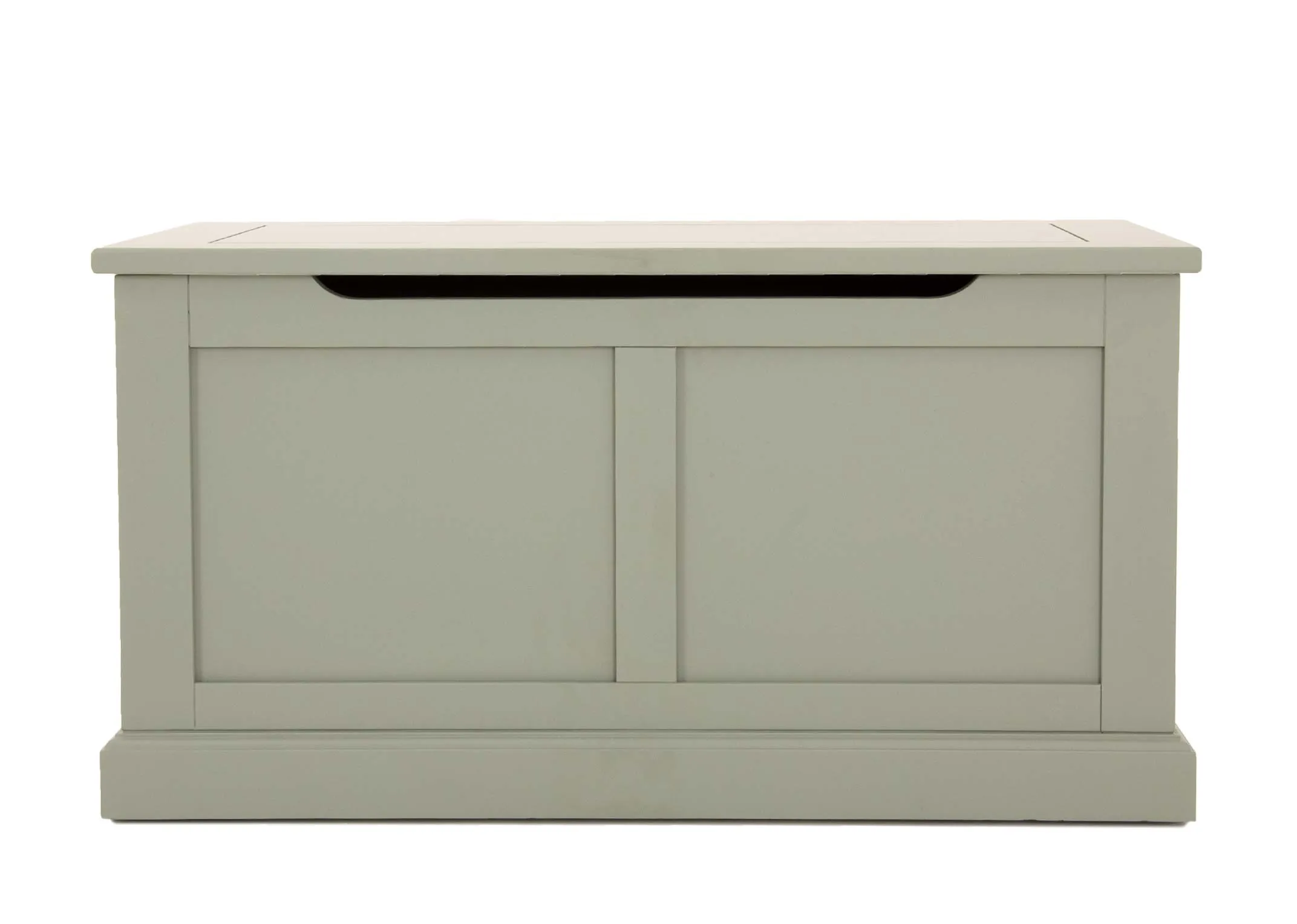 A light green pine wood blanket box from EZ Living Furnitures Atlas range. Front view of lip to open the box